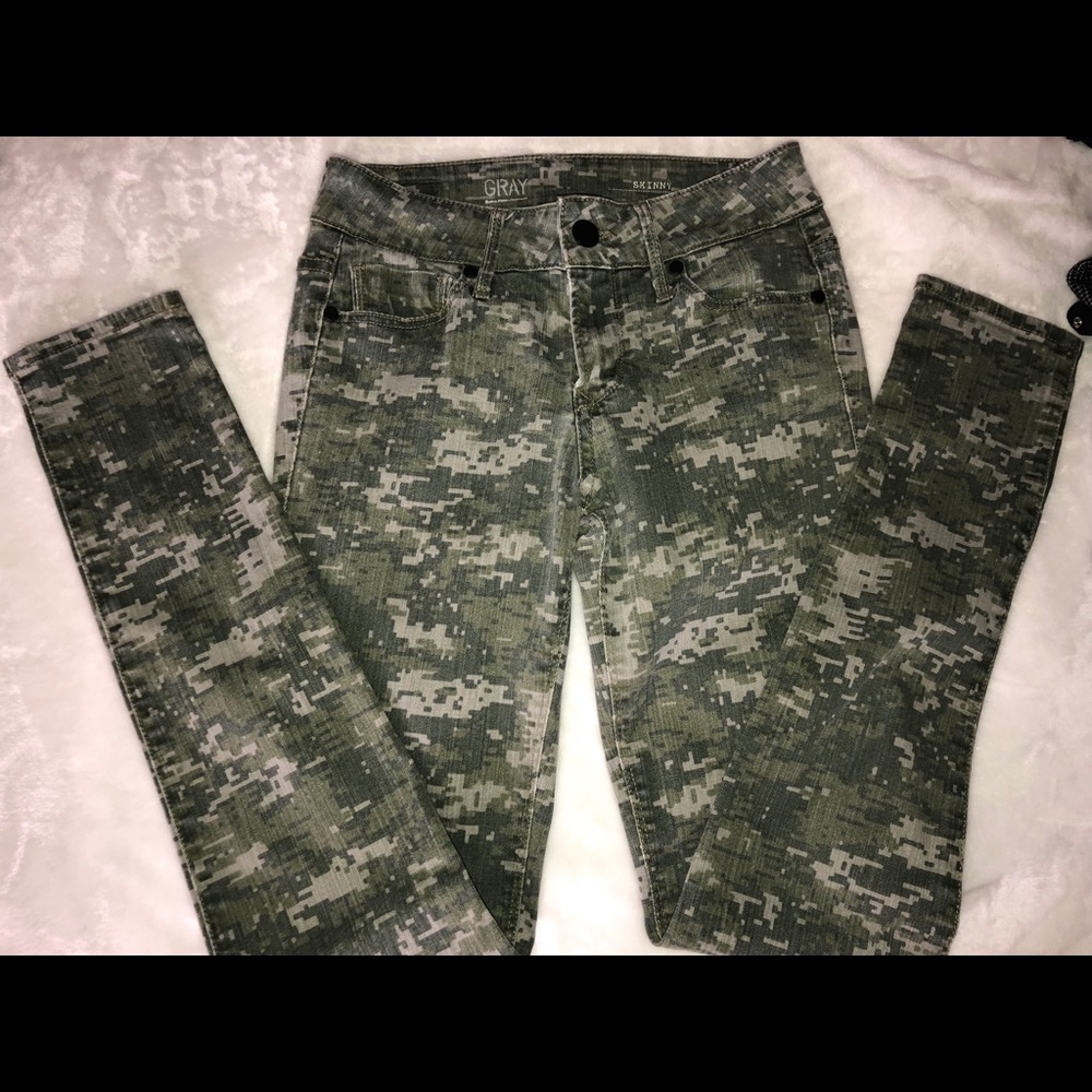 Saks Jeans